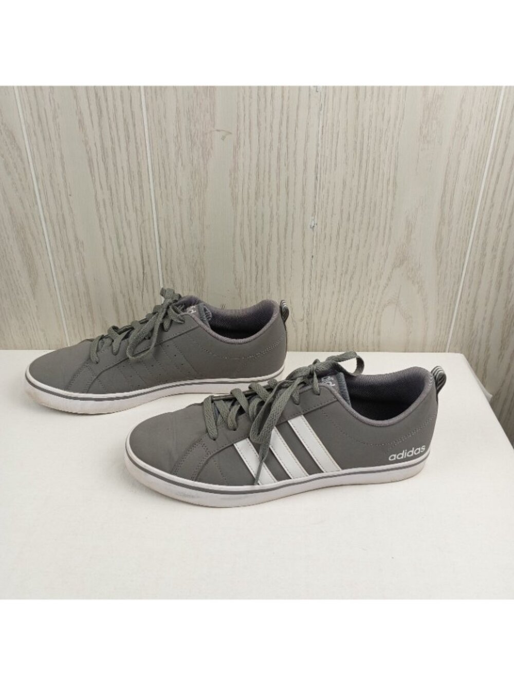 Salty Adidas VS Pace Trainers Gray Men's 10 US white strip low top tie shoe READ - Picture 2 of 10